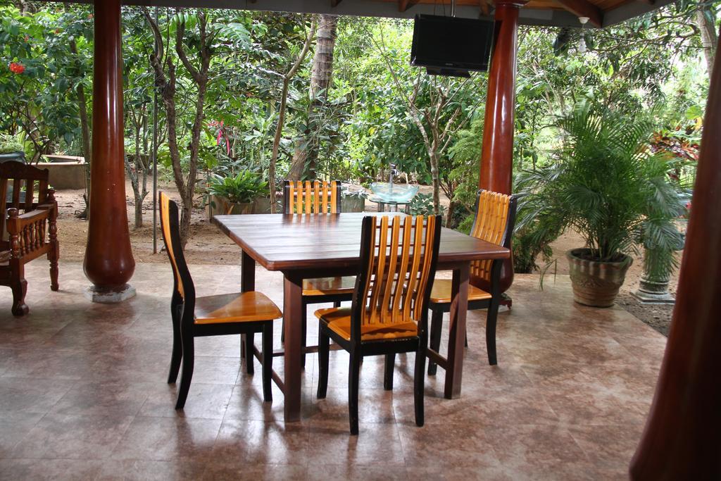 Llt Tourist Inn And Safari Jeep Wilpattu Nationalpark Exterior foto
